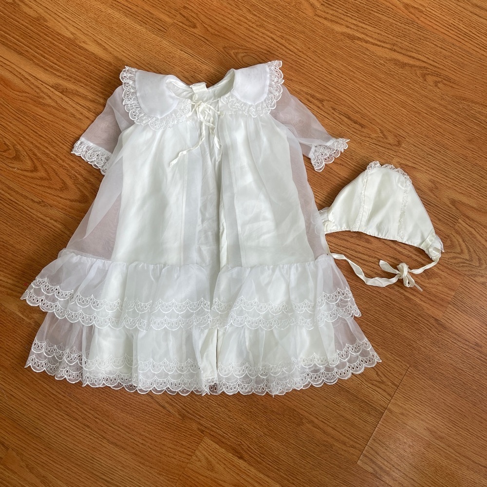 1960s Madonna by Haddad Christening dress 12-18 months